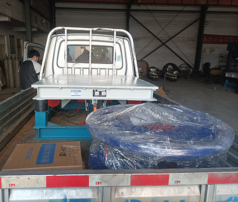 振動平臺、旋振篩底盤發貨