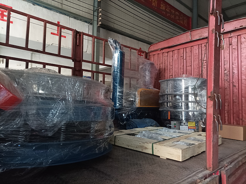 超聲波旋振篩、網(wǎng)架、1.5米直排篩發(fā)貨