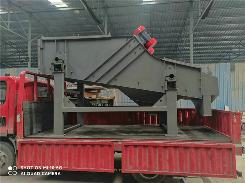 湖南1030脫水篩裝車發貨現場